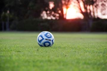 一场1-0 ， 西班牙捧起大力神杯，产生4大赢家，阿根廷最大罪人揪出（配图示意）